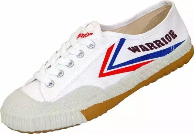 杨幂同款小白鞋阿迪达斯,杨幂小布鞋