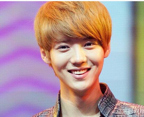 鹿晗现在的女朋友是关晓彤吗,鹿晗现在的女朋友是谁