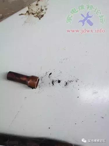 空调总是跳到电辅热是怎么回事,空调辅热乱跳怎么解决