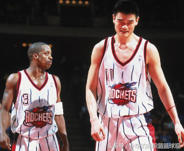 火箭队退役姚明球衣的视频,火箭队退役姚明球衣