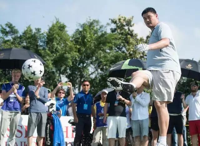 姚明当年在亚洲有多强悍,姚明时期有和哈登打球吗