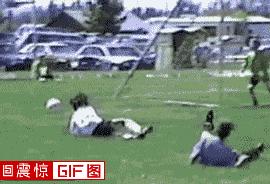 搞笑的足球战术动图,100个笑死人的足球集锦