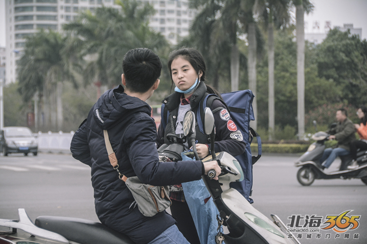 大年初七,北海火车站的离别人潮