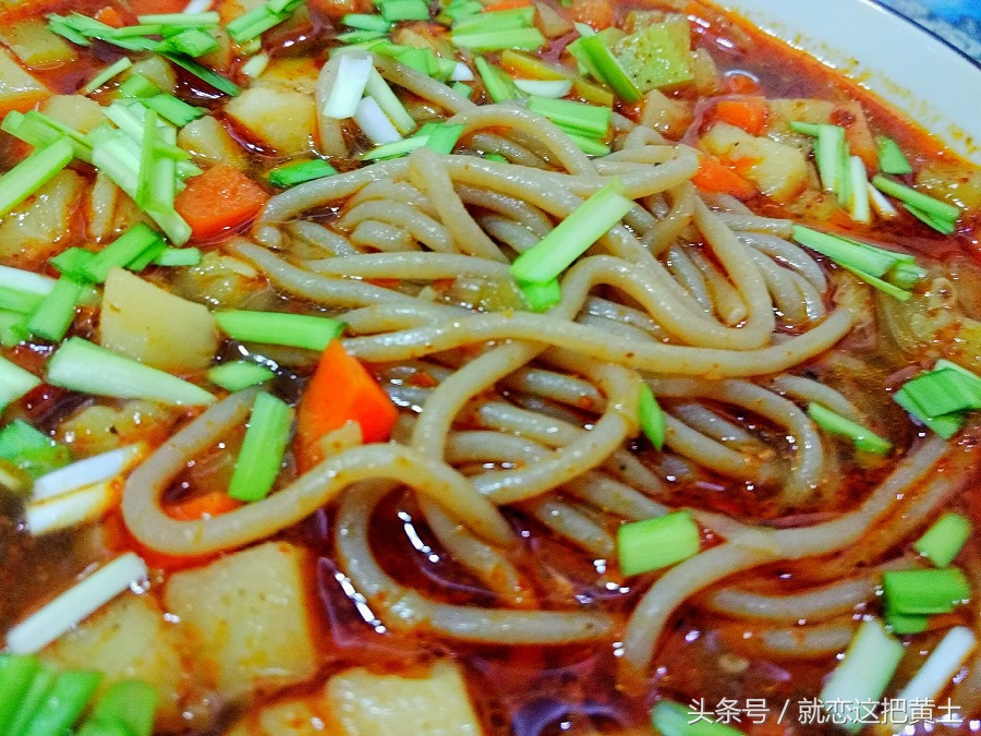 在家做饸饹面老是断怎么回事,荞麦面饸饹的正宗做法最佳比例