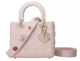 高傲的奢侈品牌都开始疯狂的进军新微商营销,你还要端着吗?