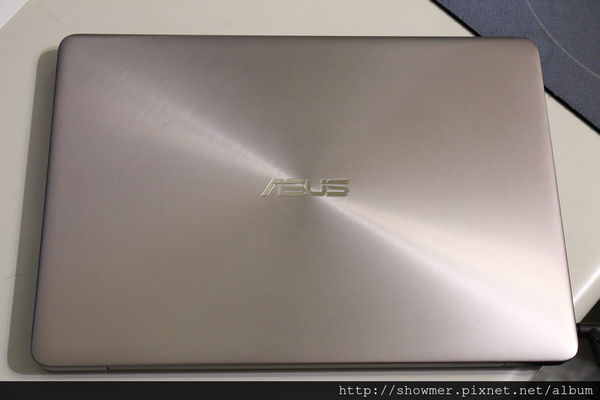 华硕zenbookux410uq,华硕zenbooku3300f测评