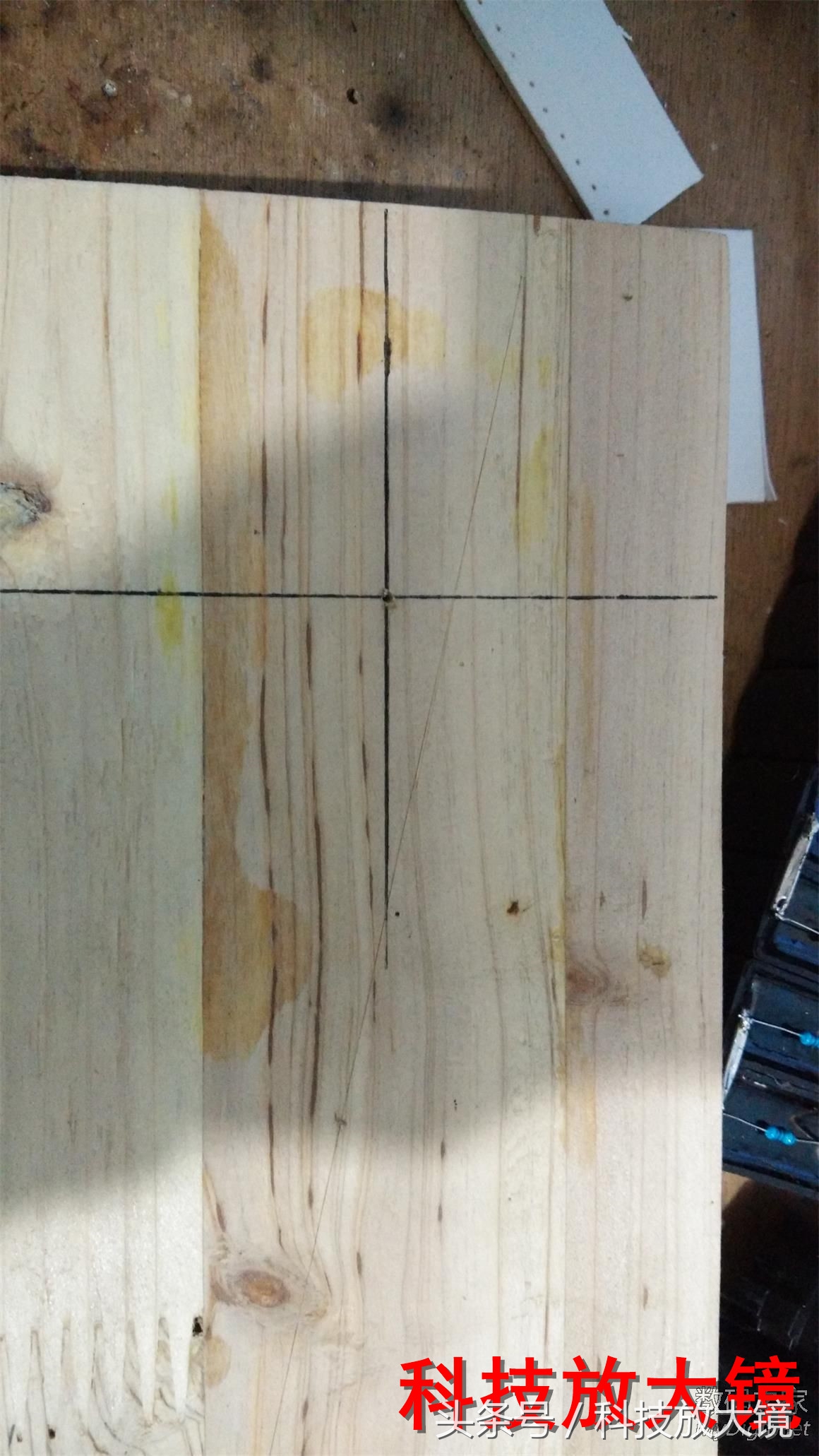 特斯拉线圈闪电制作教程,特斯拉线圈人造闪电原理及制作