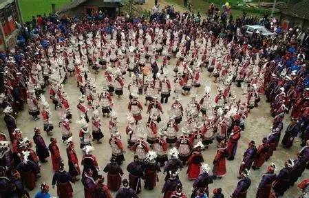 苗族哪个节日男生最喜欢,苗族情侣节