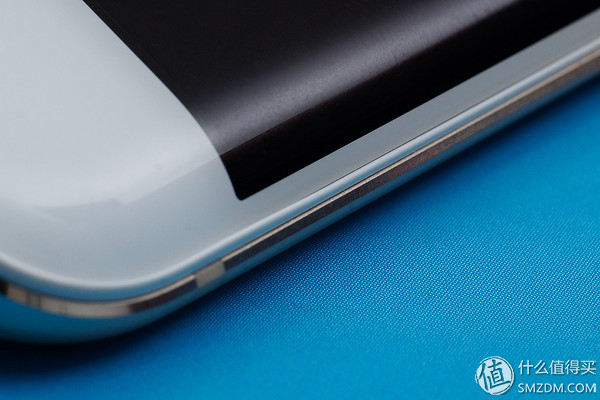 vivoxplay6内外屏是一体的吗,vivoxplay6曲面屏参数