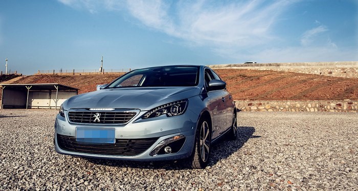 标致308s二手车15年价格1.6t,标致308s顶配睿驰版1.6t