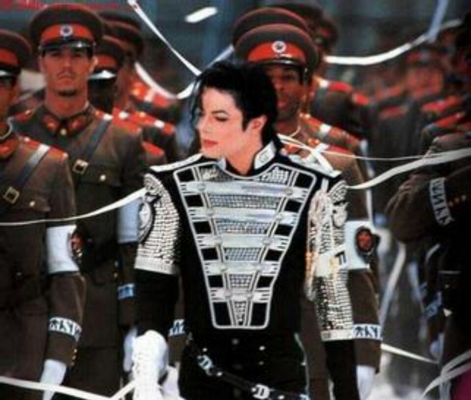 迈克尔杰克逊十首经典歌曲中文版,迈克尔杰克逊的歌曲十大经典中文