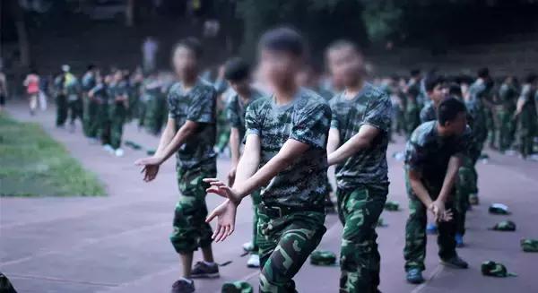 为了让你们捶胸口，我收集了所有的拳法