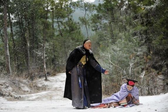 电影中带有雪景的场面怎么拍的,电影中的雪是如何拍摄的