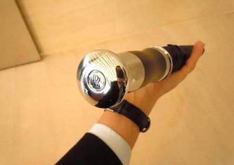 劳斯莱斯的雨伞是用来干嘛的,劳斯莱斯雨伞一把10万