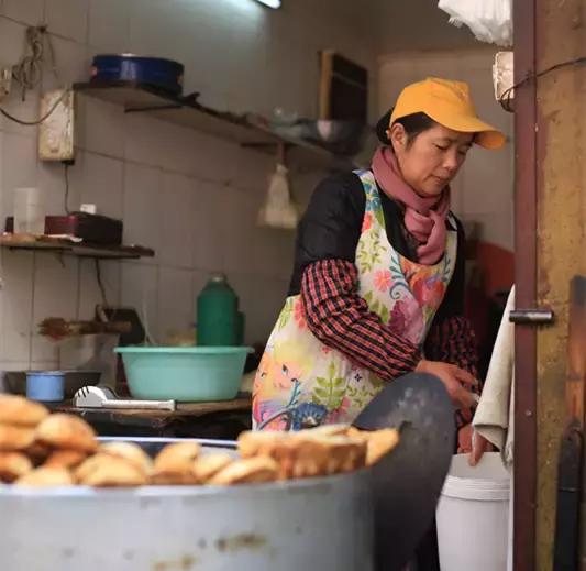 人均10块吃喝玩乐,人均10块钱的食物