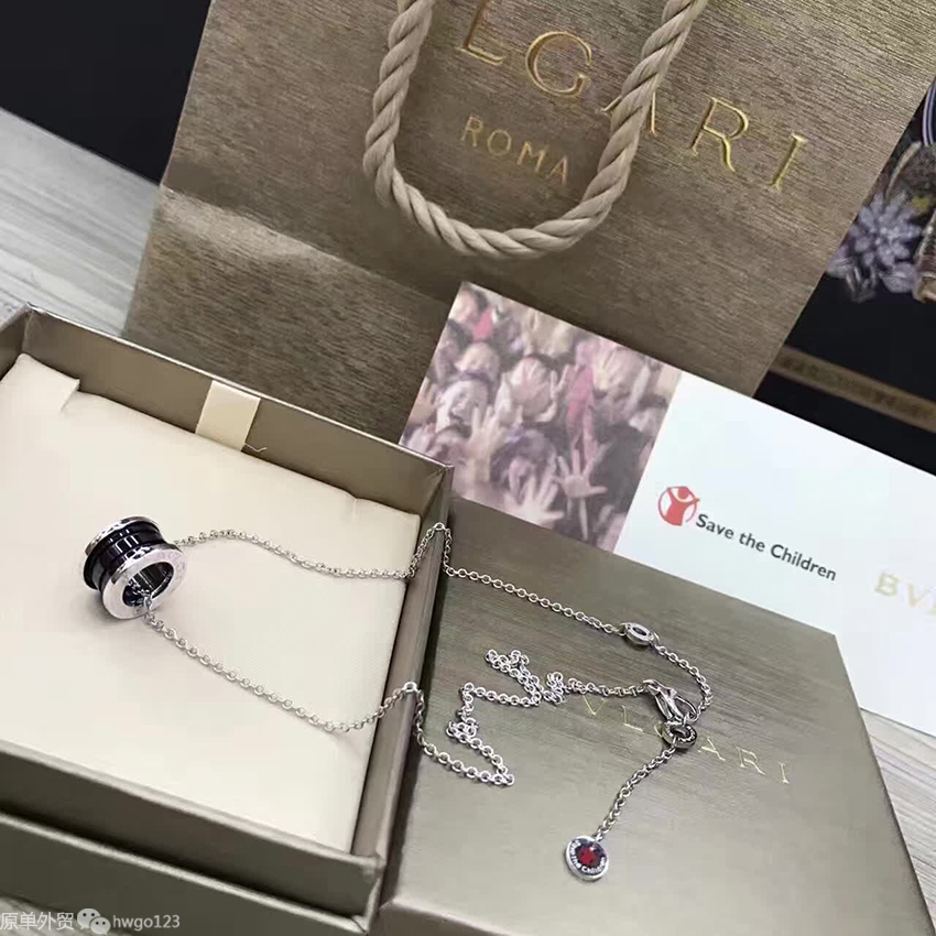 送给自己心仪的女生有哪些饰品推荐呢?