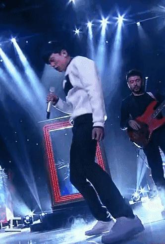 谢娜和张杰之间的趣事,谢娜和张杰的爱情故事如何展开的