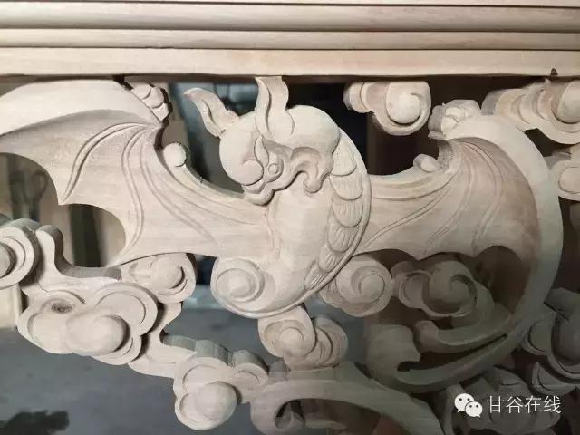 甘谷老梨木家具的传承者——谢建平