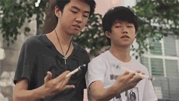 飞速旋转陀螺,飞速旋转七彩的陀螺