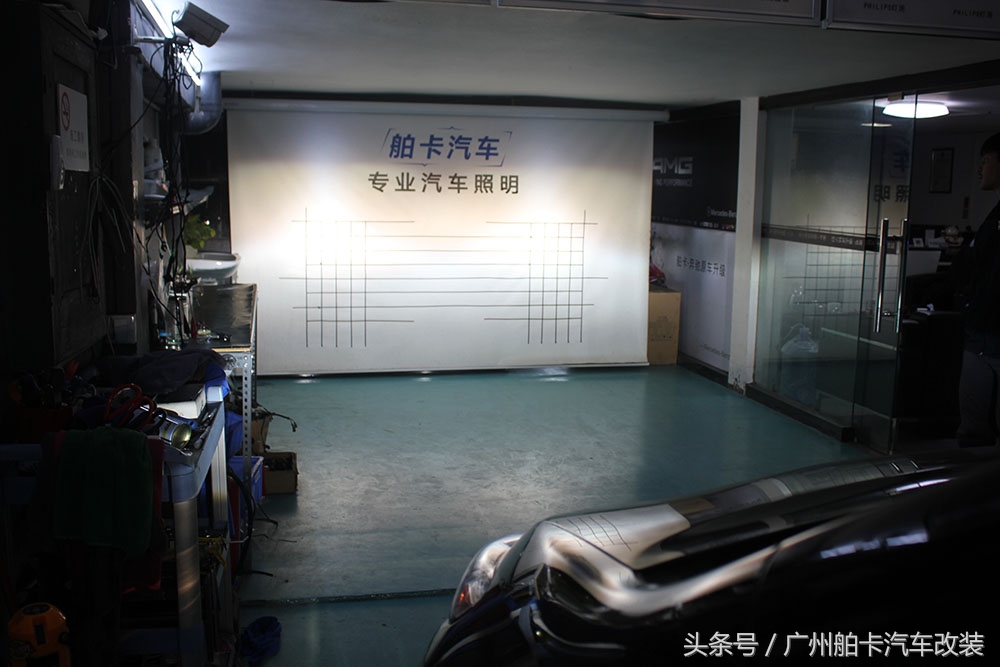 丰田旧塞纳sienna改装,丰田塞纳改雷克萨斯大灯