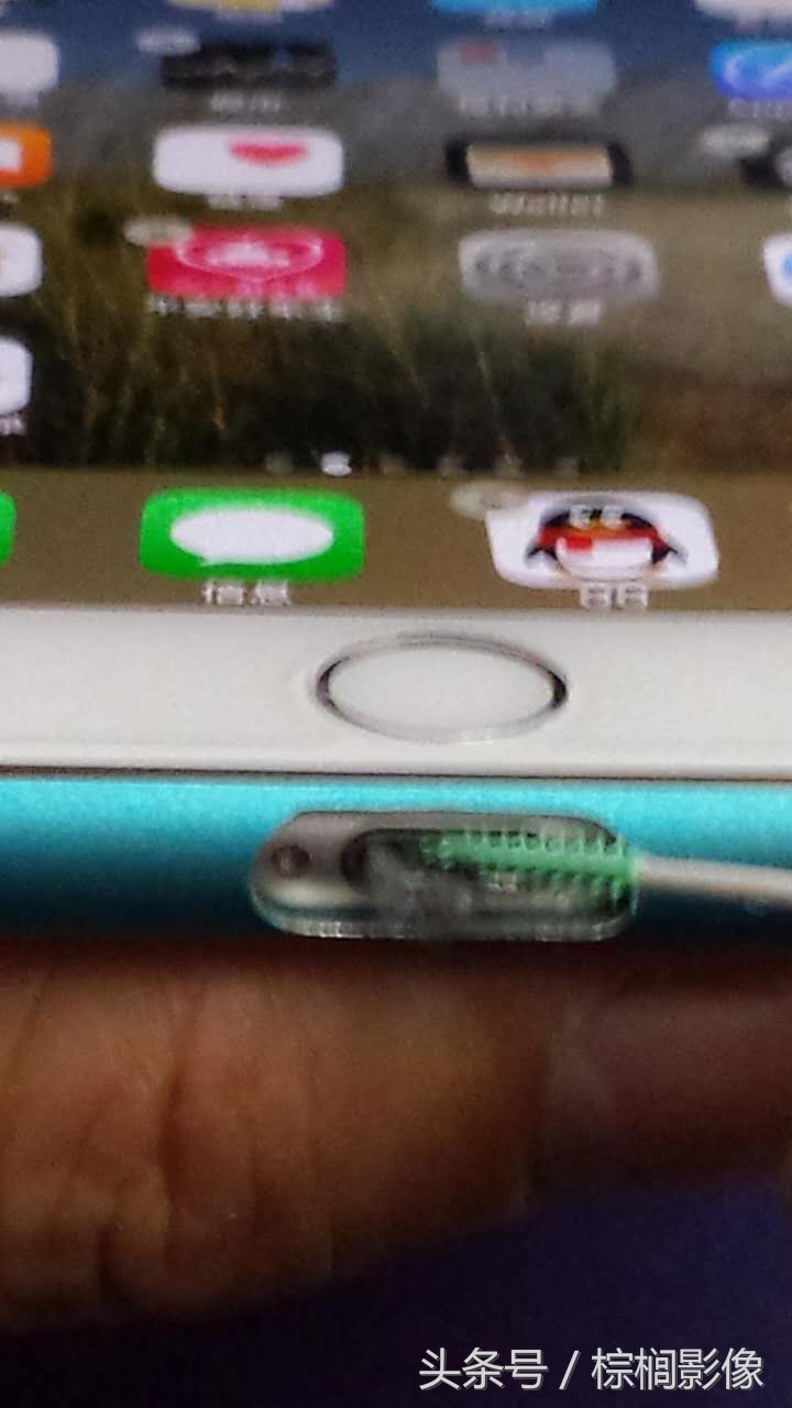 苹果8p尾插充电接触不良怎么办,苹果尾插接触不良维修需要多少钱