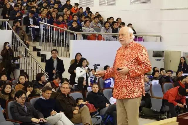 与诺贝尔获得者面对面交流,中学生对话诺奖得主