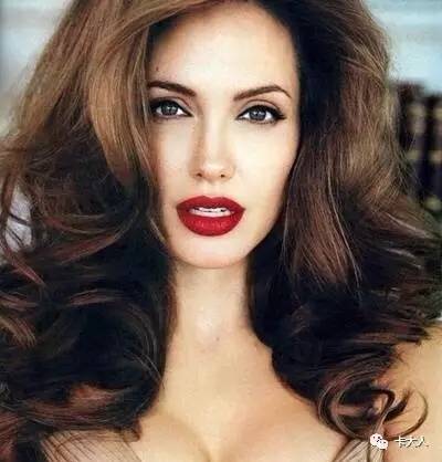 看看有适合你的脸型的一款发型吗,任何脸型都适合的一款发型