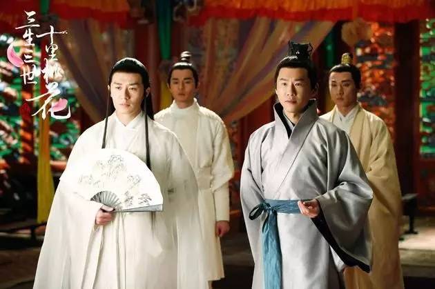 素素跳下诛仙台后变身白浅第几集,素素恢复白浅身份第几集