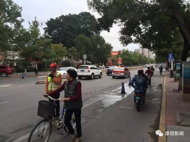 漳州人注意！看到街上的反光锥没？交警蜀黍又有新动作，小电驴你走对路了吗？
