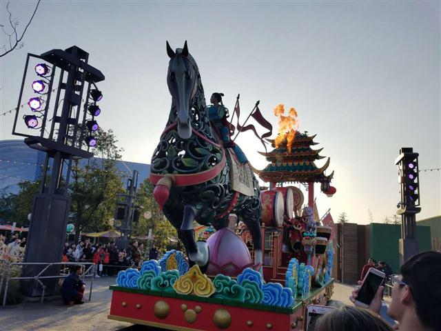 上海迪士尼乐园攻略住哪个酒店近,上海迪士尼乐园攻略和住宿4人