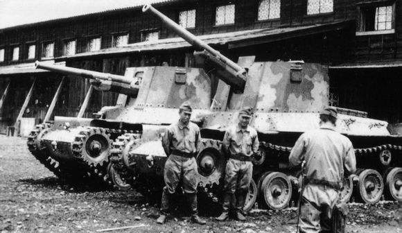 因士兵喜欢*刃白**战，所以日本购买“豹式”坦克但并未装备？