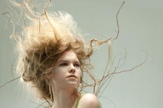 针对干枯头发的护发产品,头发可以顺直的护发产品