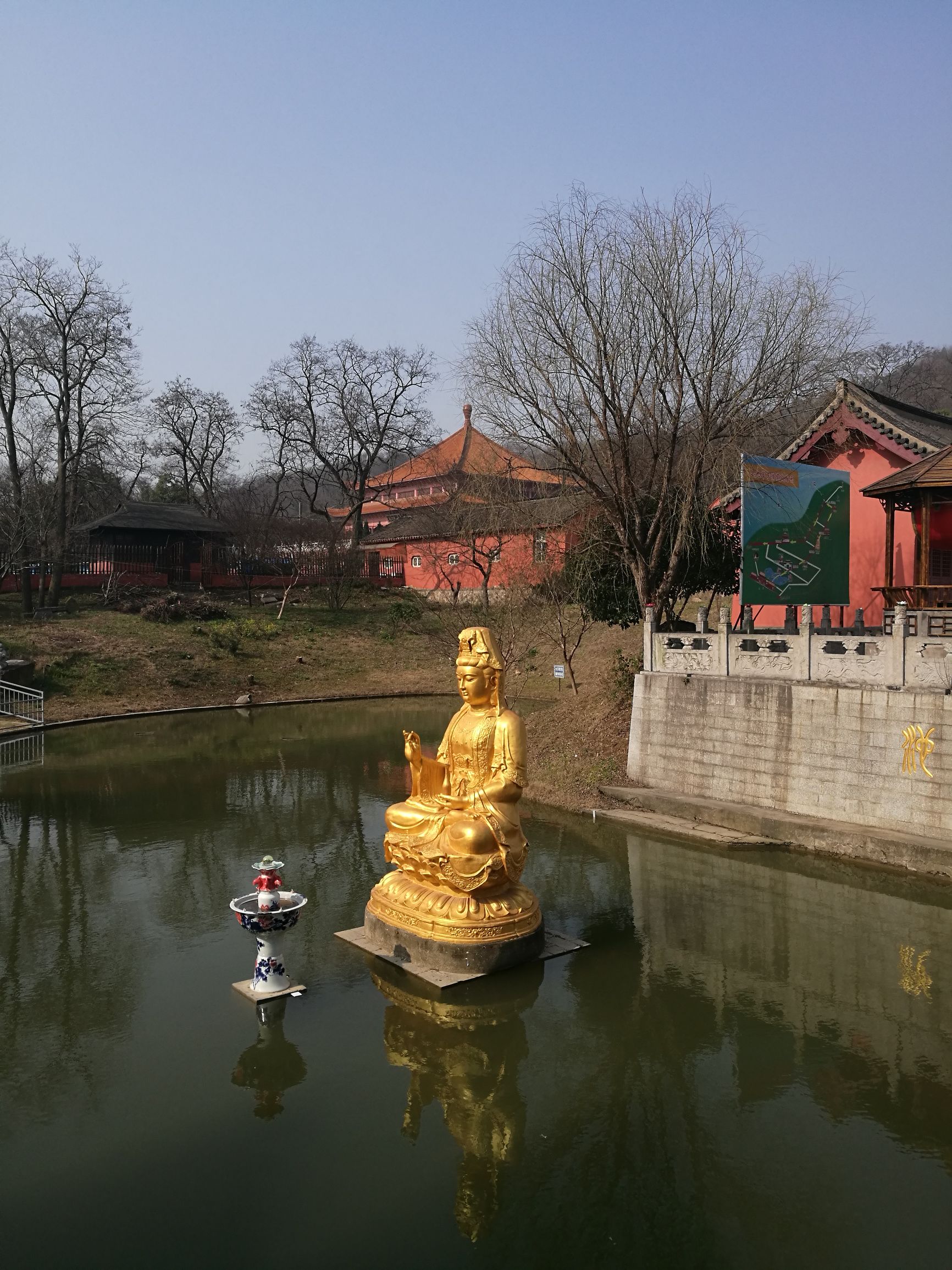 心中有佛不必皈依,心中有佛无需烧香