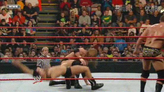 wwe布洛克疯狂时刻,wwe布洛克刚出道