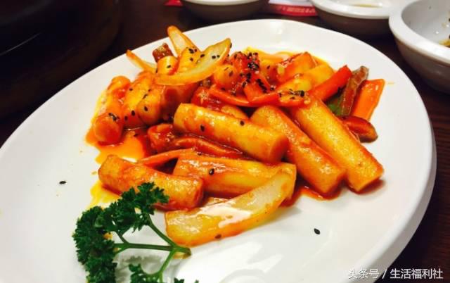 哈尔滨地铁哪一站有美食,哈尔滨地铁1号线小吃街