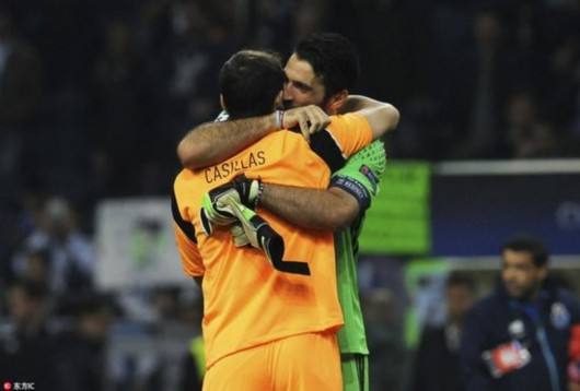 卡西利亚斯和布冯是什么关系,布冯和卡西利亚斯世界杯拥抱