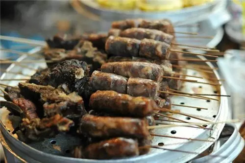 成都宽窄巷子景区特色,成都宽窄巷子有哪些小吃城