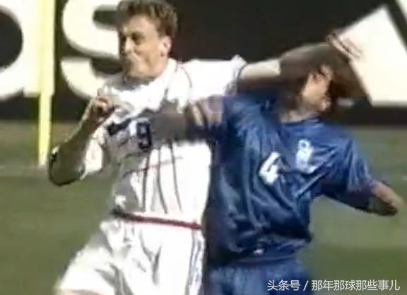两届世界杯踢丢点球巴乔扼腕痛惜,98年世界杯法国vs意大利点球大战