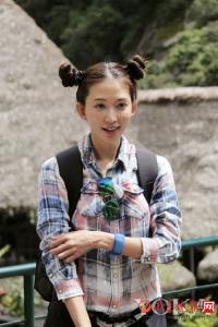 跟风卖萌！女星哪吒头齐装嫩戚薇林志玲变少女最后那位没眼看