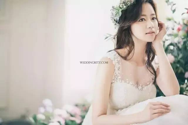 婚纱照夜景闪光灯摄影技巧,室内婚纱复古暖光怎么拍摄