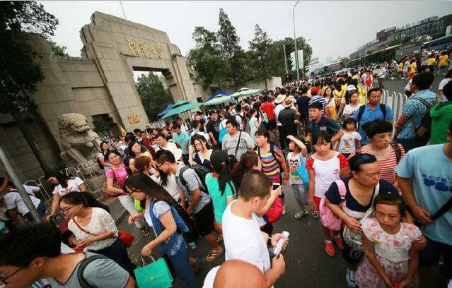 是什么吸引了我们的目光,是什么吸引了我的眼光