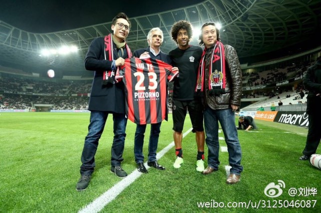 刘烨儿子诺一照顾爸爸,刘烨儿子诺一街拍