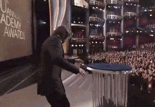 奥斯卡级别的尴尬,远不止是黑人问号脸