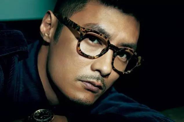 近视镜架品牌排行榜前十名,国产镜架性价比高的品牌