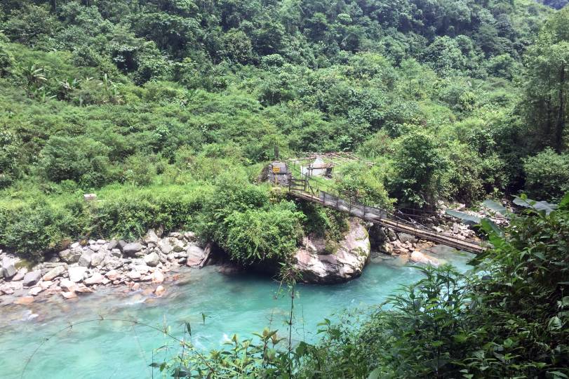 不被蚂蟥咬一次，怎能算走过墨脱｜徒步墨脱大结局