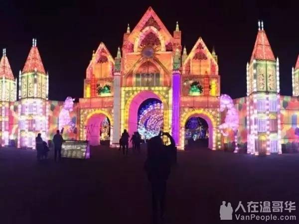 今年温哥华夜市玩出新高度！韩式灯展随手一拍都是网红范儿