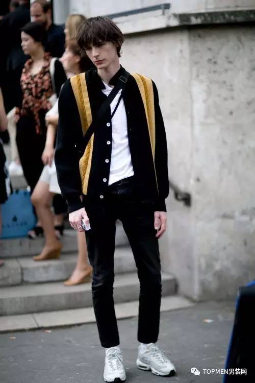 瘦子穿衣服撑不起来怎样改变,瘦子穿衣服撑不起来怎么锻炼