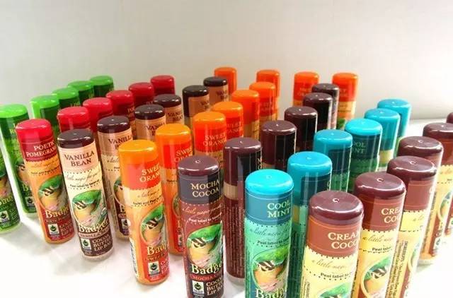 10款颜值爆表的有机天然小众润唇膏~不过百元，就能彻底滋润你，男票也能放心吃了！