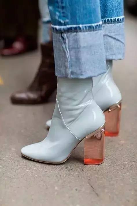 迪丽热巴唐嫣穿白色裙子,迪丽热巴唐嫣穿搭