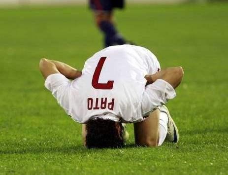 足坛现役十大老将,足坛玻璃人怎么样